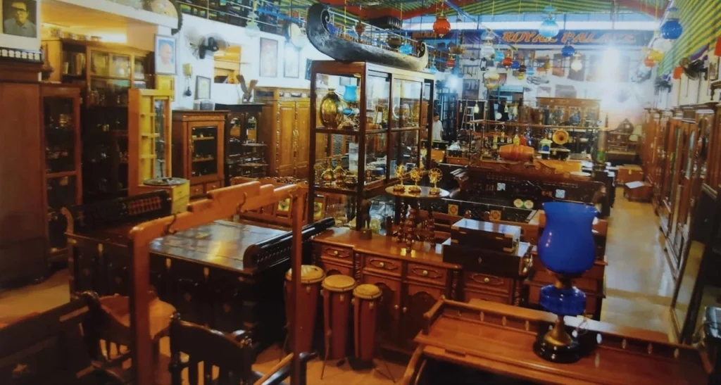 home background image1 best antique furniture shop in kerala